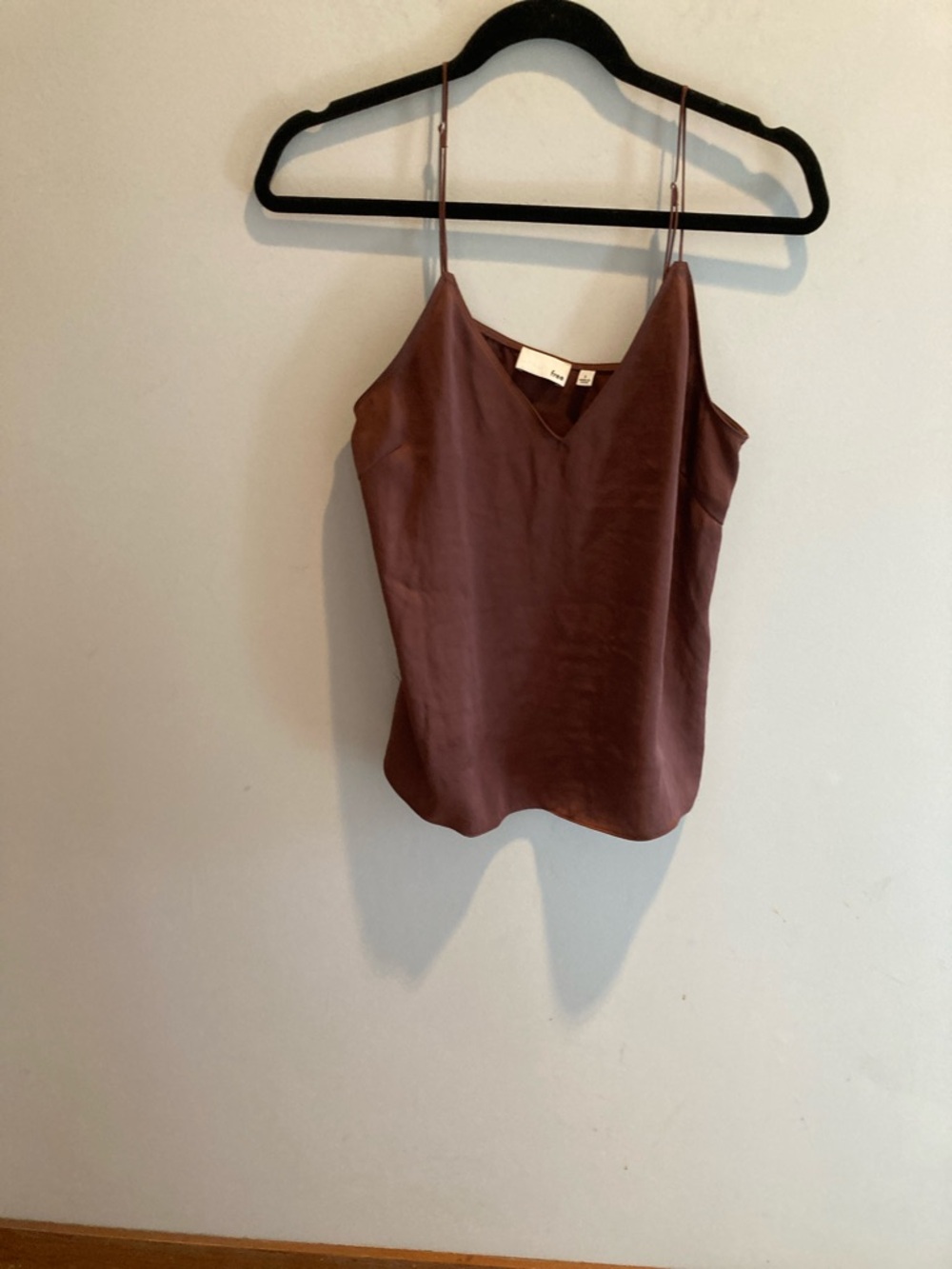 WILFRED FREE ARITZIA  SMALL Women's Brown Satin V-Neck Cami Top